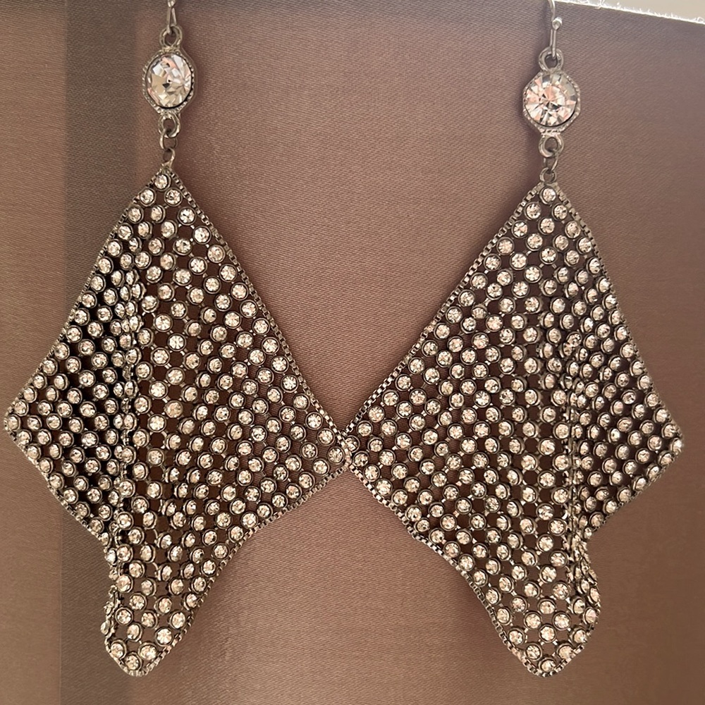 Gorgeous crystals pendant earrings